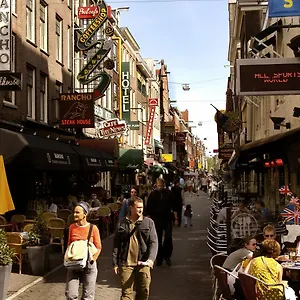https://amsterdam-hostel-leidseplein.amsterdamhotelsnl.com